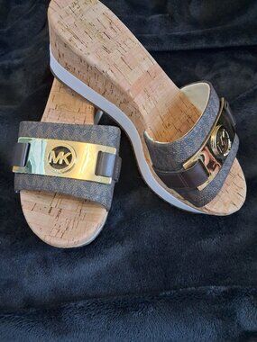 NEW Michael Kors Warren Wedge Platform Sandal Luggage Size 6